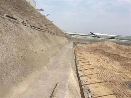 包头河道边坡加固